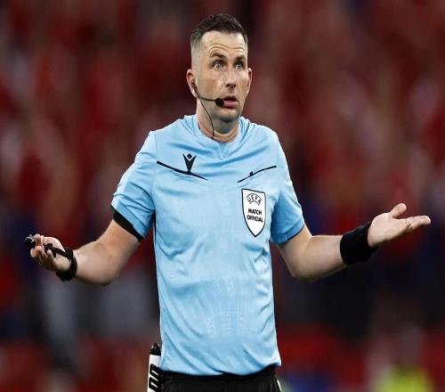 官方：英格兰名哨奥利弗将执法勒沃库森vs奥林匹亚科斯次回合