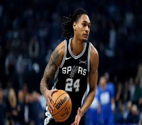 太不容易了！马刺强力得分手难得手感火热打出了一场高分的表现