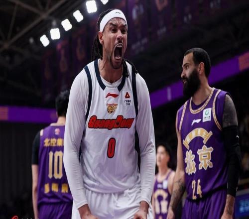 萨林杰离队朱芳雨承认引援，刘礼嘉约会广东女球员，林志杰退役