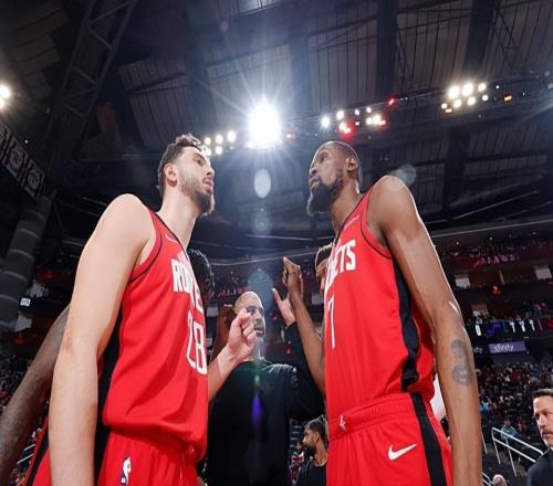 个人状态有所回暖，但火箭内线抓支柱的场上效果其实依然很一般