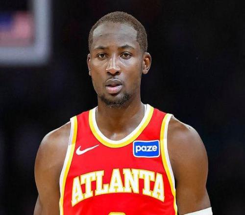 库明加明日老鹰生涯首秀！名记称其与约翰逊风格重叠：或再被交易