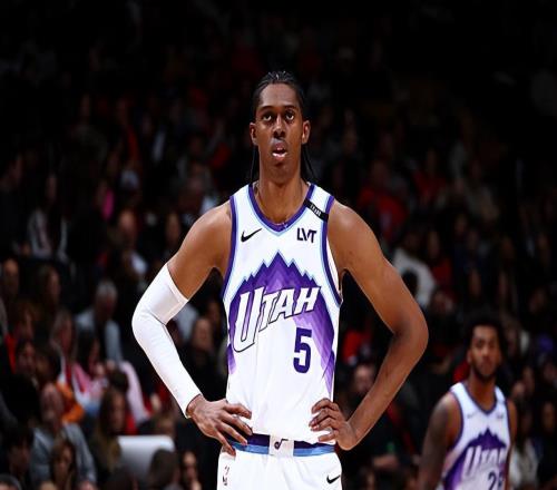 面对火箭再次打出灾难级表现，爵士锋线新星的能力依然没有提升