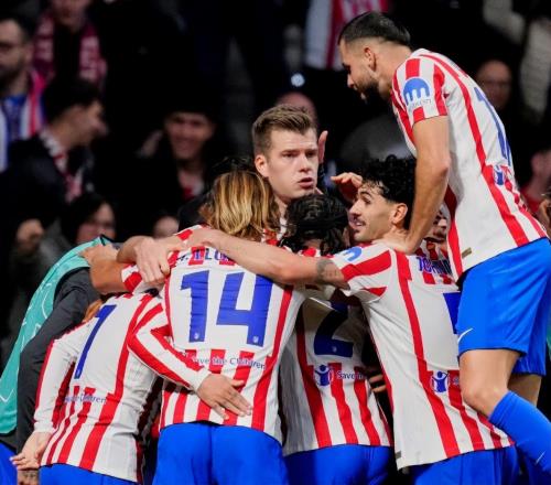 西蒙尼创造队史神迹，30岁锋霸踢疯了：轰入3球，创造历史