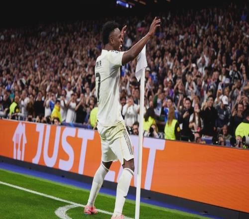 皇马21本菲卡引争议！维尼修斯跳舞+球迷怒喷：赢球全靠运气