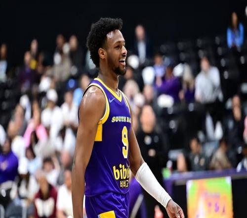 在湖人二队打出攻守兼备的全能表现，布朗尼终于开始找到状态了