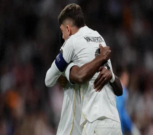 欧冠4场神剧情炸场！逆转绝杀+豪门翻车，16强名额终定