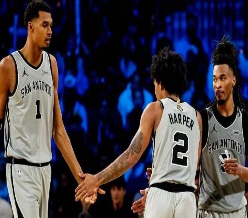 文班12+8+5封盖，榜眼替补救主神射5记三分，马刺屠龙豪取10连胜