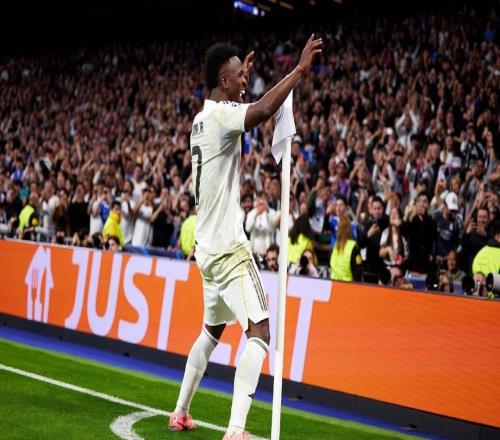 热闻未能再创奇迹！皇马双杀本菲卡挺进欧冠16强，穆里尼奥黯然出局