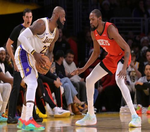 场均17分，和2.5亿顶薪划清界限！作为夺冠热门，你们该考虑拆队