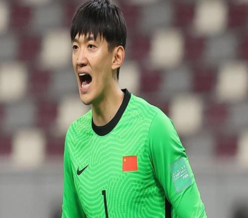 超级杯海港VS北京国安：双铁腰坐镇蒯纪闻领衔中国香港前锋出击