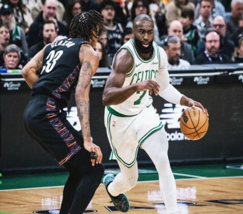 东部第二！绿军狂胜37分送篮网7连败布朗28+7+9武切28+11