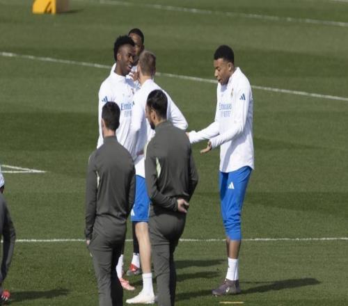 世体：皇马即将迎来赛季关键3月，但球队阵容深度已跌至谷底