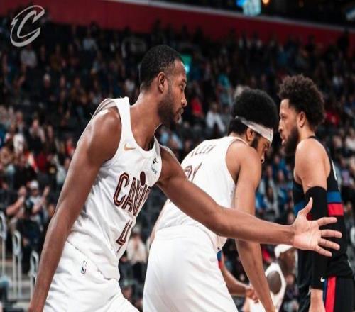 坎宁安准三双完爆哈登替身，杜伦33+16+3封盖，活塞加时险胜骑士