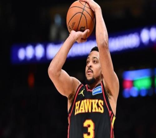 王牌阵容所向披靡麦科勒姆重塑老鹰决胜时刻