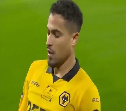 02！曼联利好：维拉爆冷+5场1胜或跌出前3，5豪门有望携手进欧冠