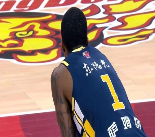 2米08身高+顶级护框！广东最适合的大外援曝光，朱芳雨要出手了