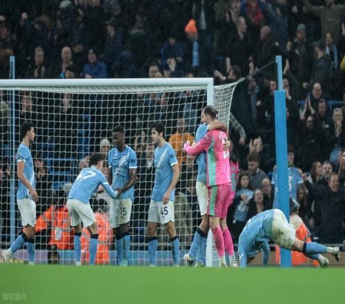 英超：利兹联状态复苏，曼城客场抢分无望利兹联VS曼城