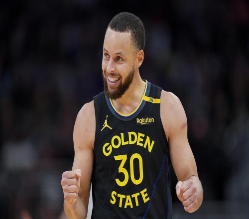 59场打破新秀三分球纪录，克尼佩尔未来能否去挑战库里的三分神话