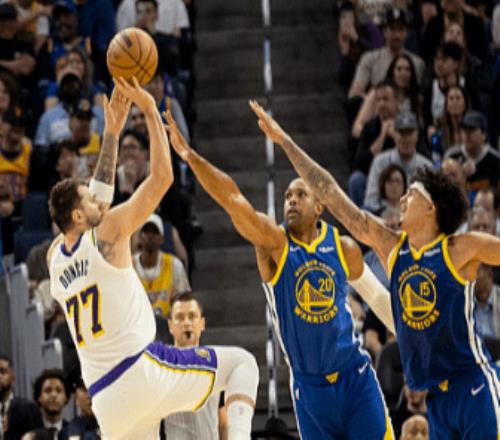 东契奇26+6+8湖人大胜勇士结束3连败勒布朗22+7+9