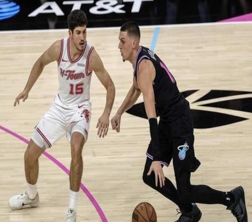 大反扑！火箭落后13分成功反超：杜兰特14分5助，谢泼德又爆发