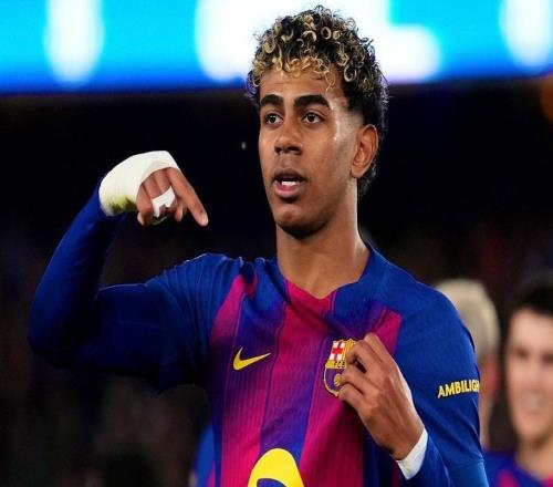 足坛一夜动态！巴萨主场13连胜，拜仁绝杀多特，曼城施压阿森纳