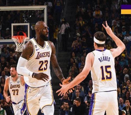詹姆斯22+7+9+4记3分创3大神迹，湖人完胜勇士！东契奇26+8创纪录
