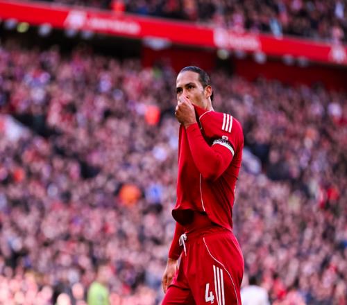 52！利物浦大胜西汉姆，英超3连胜48分追平曼联，埃基蒂克太值了