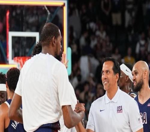 KD继续请战2028年奥运会斯波：他愿意来很了不起！