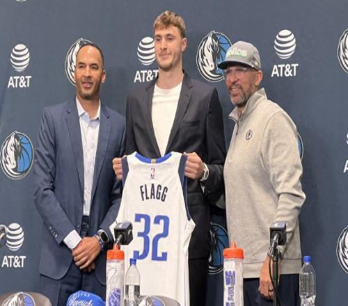 谁有他励志22岁落选NBA，如今却15+5+3，已成状元最佳副手！