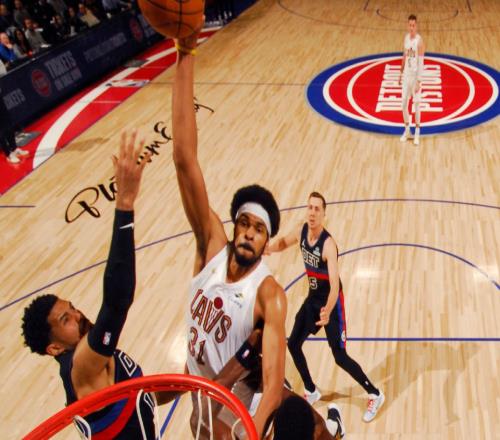 骑士输活塞太冤四次错漏判三次吃亏本有望不打加时拿下胜利