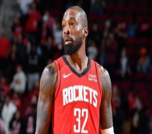 3到5号位全能打，单场4+4仅拿底薪！火箭白菜价捡宝，第4中锋出炉