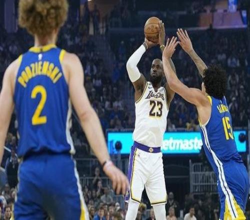 詹姆斯：即使我的三分命中率是0%我也相信下一次出手会进