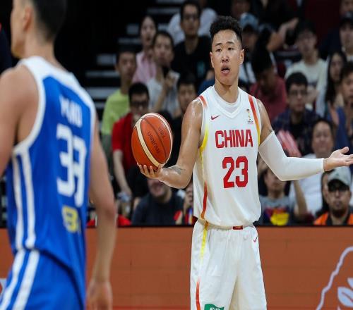 中国男篮晋级形势：逆转11分取连胜稳住前三7月再胜一场锁出线