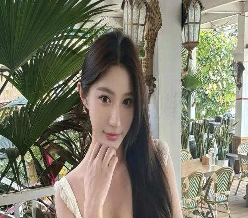 老詹终于高兴了，他都跳舞了！