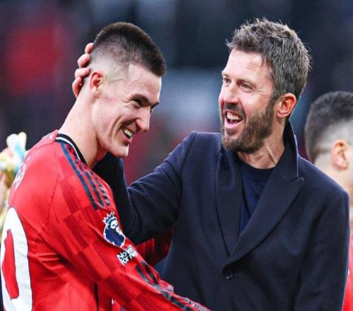 从水货到救世主！只用了一个换帅的距离，7650万锋霸4球带来10分