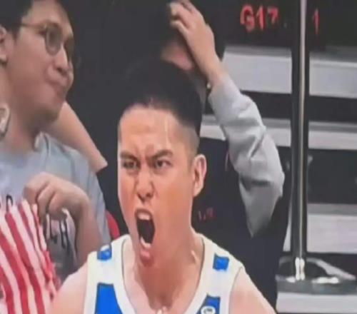 顶住了！又是惊险逆转！中国男篮赢了