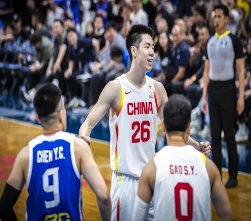 5记三分续命！中国男篮26岁3D王牌闪耀：郭士强真没看错他