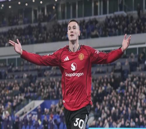 21！曼联临时主帅梦回弗格森，2000万神锋破茧，争四真不用买人