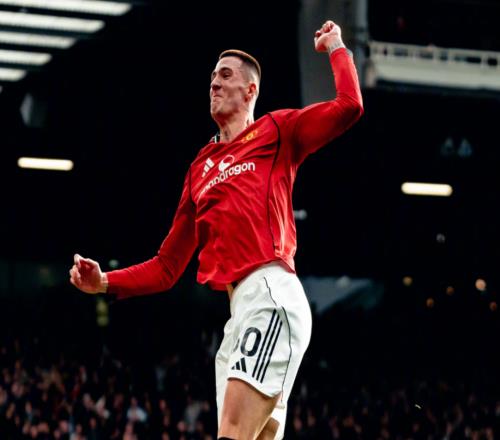 英超最新积分战报：两大强队落败，曼联惊险逆袭，阿森纳险胜强敌