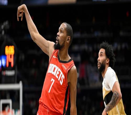 三场狂轰102分，37岁杜兰特创火箭最老！终于熬到乌度卡被迫开窍