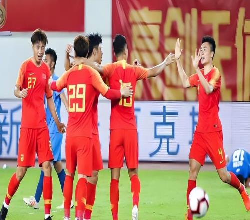 上港本土锋线提前完成阵容瘦身，五大射手已官宣离队，引发热议