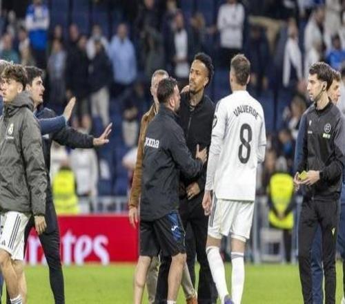 世体：皇马输球给巴萨注入强心针，球队迎战马竞心态更加放松