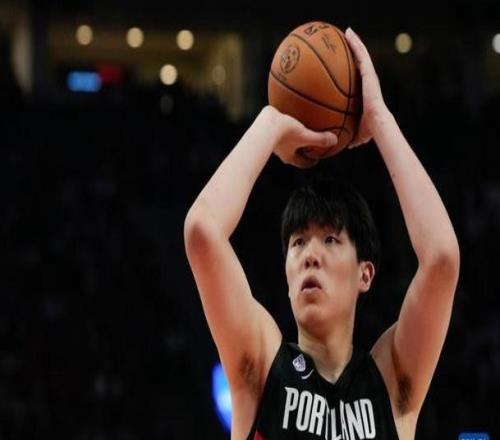 7月杨瀚森和王俊杰有可能回归，中国男篮争取小组第二进入世预赛第二阶段