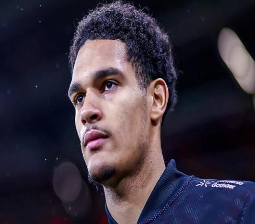 德天空：红军考虑回购夸安萨转会合同中有8000万欧回购条款