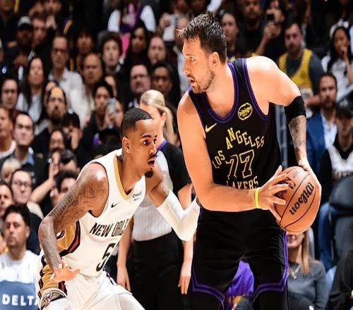 胜鹈鹕！詹姆斯直指防守重要性，斯玛特不满判罚，里弗斯谈伤势！