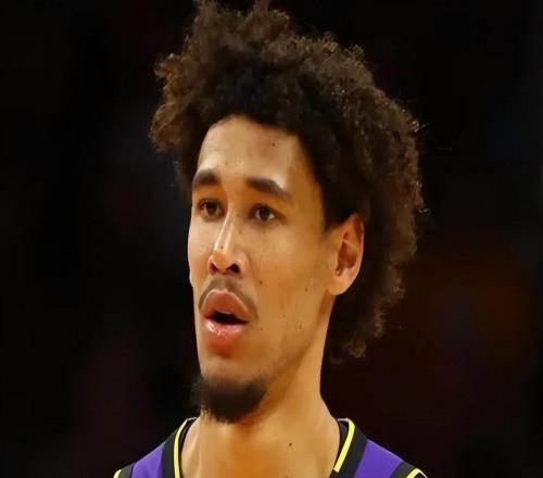 斯玛特和海斯打成最大赢家！雷迪克发布会公开称赞，统治内外线！