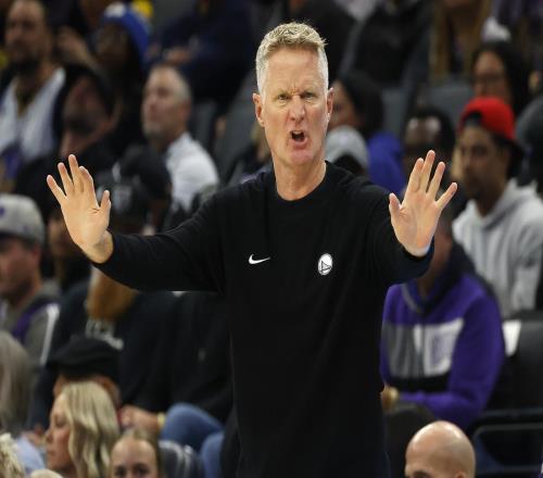 火箭对阵勇士前瞻库里休战不影响火勇大战关注乌帅如何迎战科尔