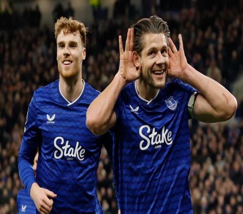 英超最新积分战报：利物浦爆大冷，利兹联被绝杀，埃弗顿连胜