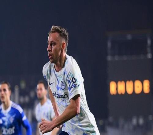 足坛一夜动态：巴萨30马竞无缘逆转，狼队绝杀送利物浦耻辱纪录