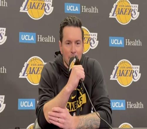 与东契奇争吵雷迪克：太正常不过的沟通，我们俩的关系很好